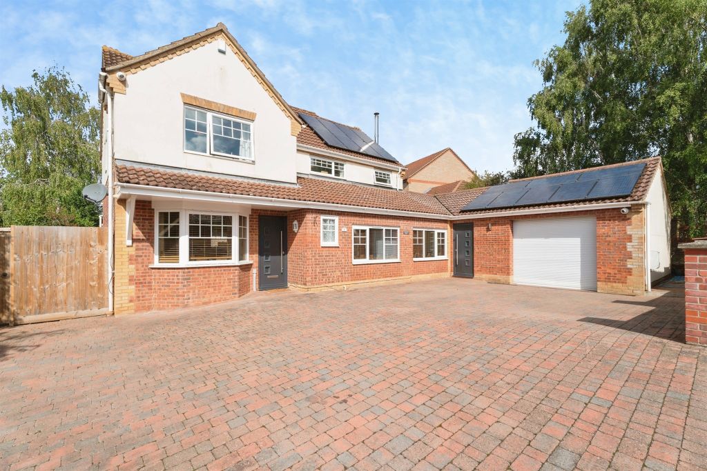 Property photo 2 of 35