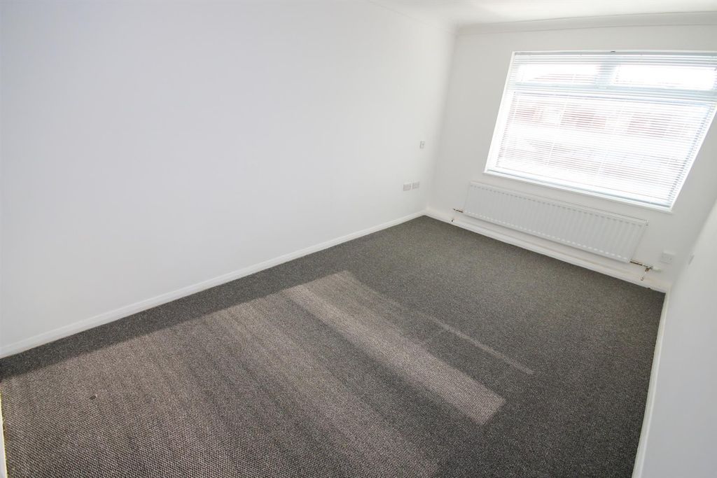 Property photo 3 of 9 Img_5105-2.Jpg