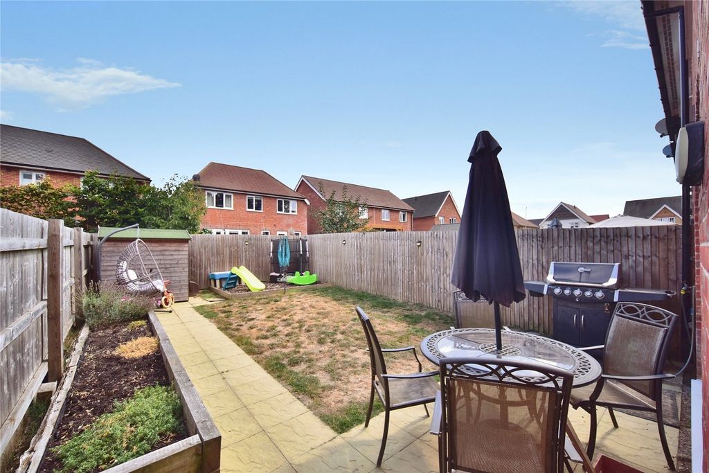 Property photo 2 of 19 Picture No. 05