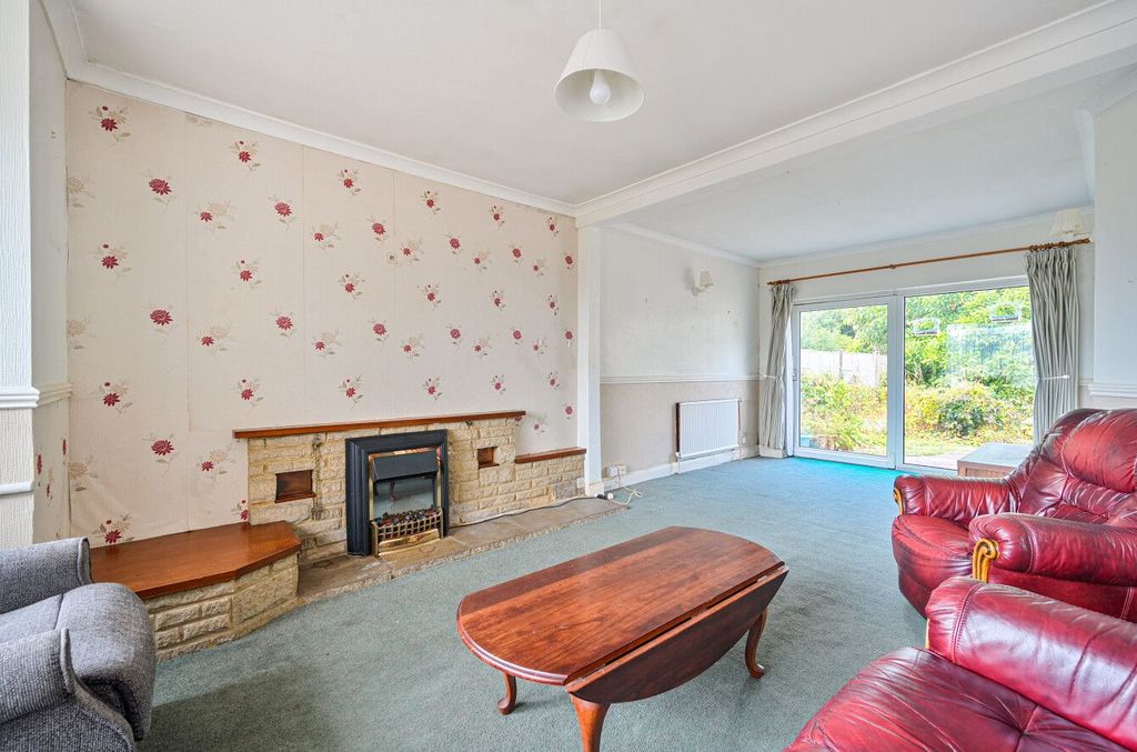 Property photo 3 of 18