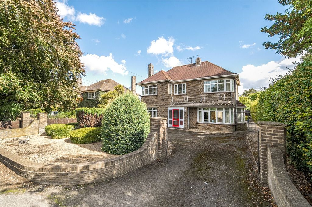 Property photo 2 of 23 124 Pinchbeck Road