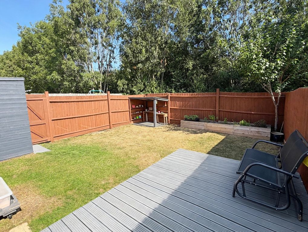 Property photo 2 of 13 Outside