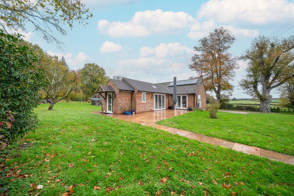 Property photo 1 of 29