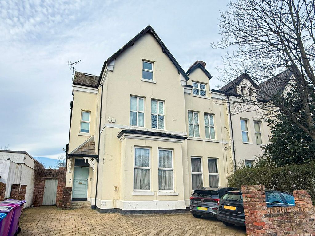 Property photo 1 of 20