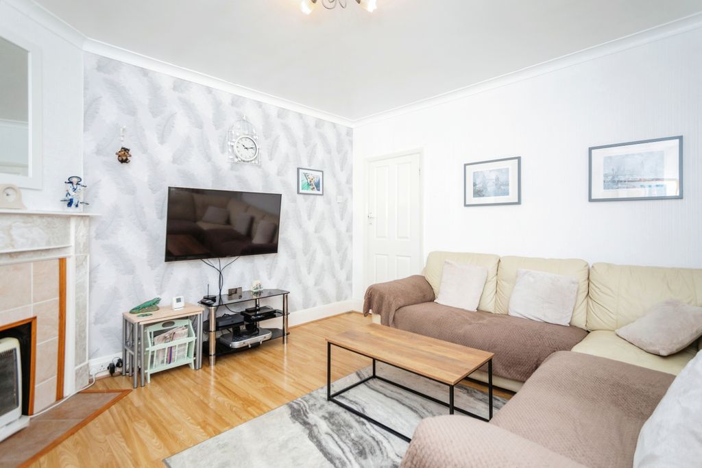 Property photo 2 of 13 Photography