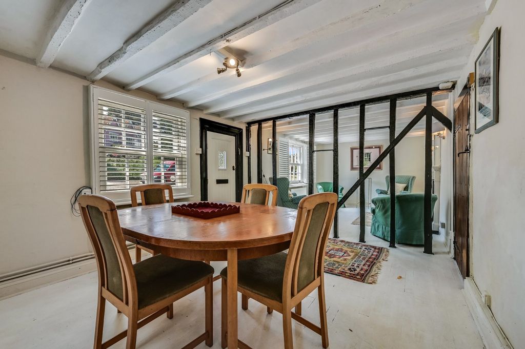 Property photo 3 of 19 Dining Area