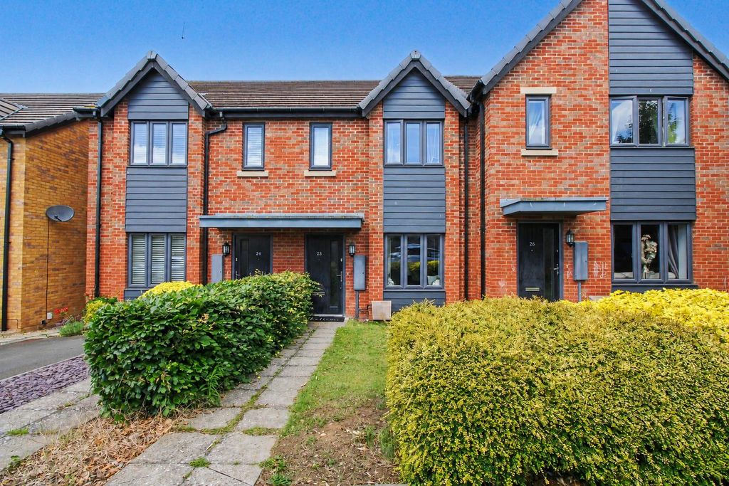 Property photo 1 of 16 6153Ac2E-14Fe-4F02-9386-5358c6F4d064.Png