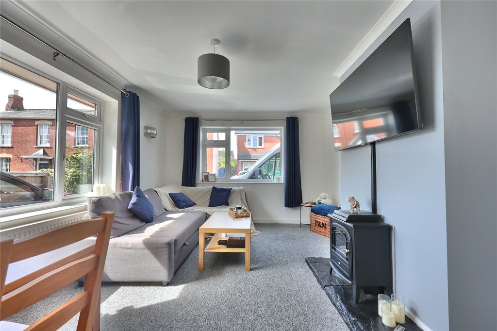 Property photo 2 of 17 Picture No. 03