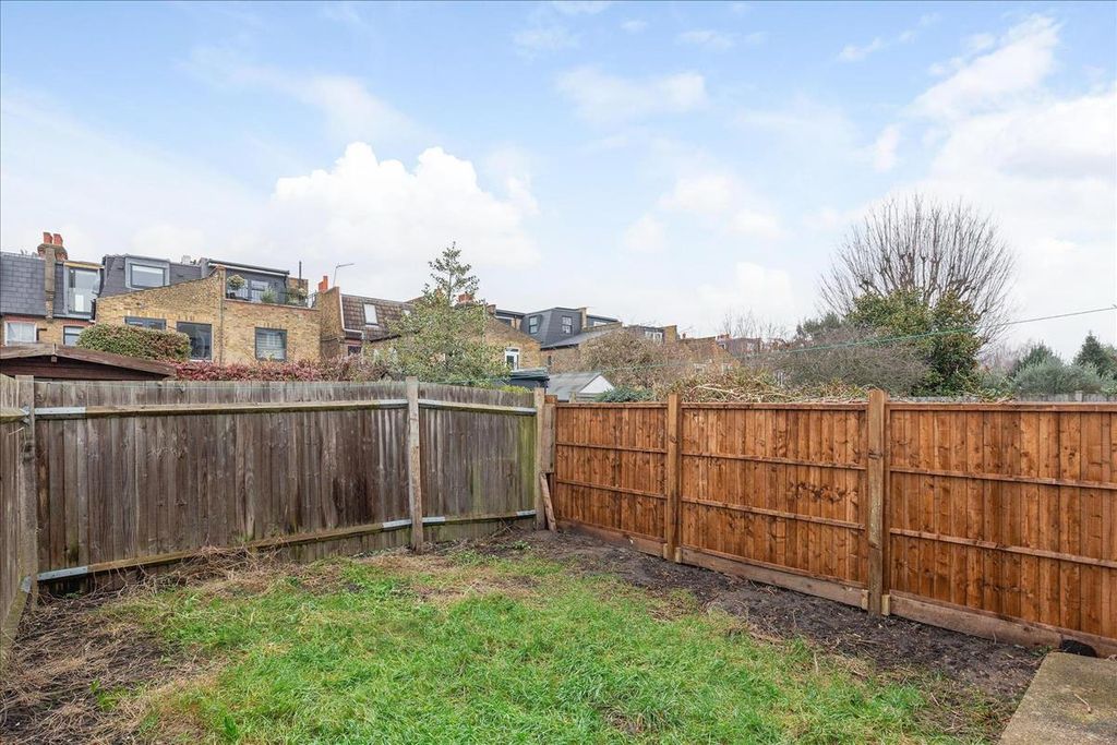 Property photo 2 of 13