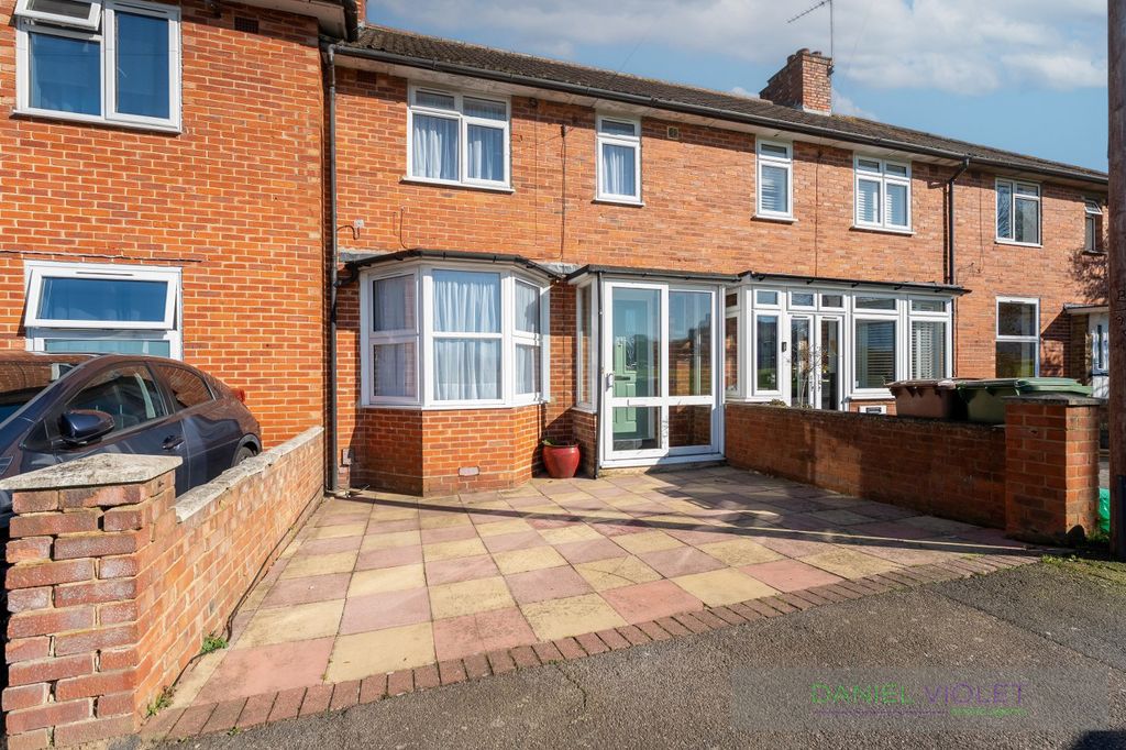 Property photo 1 of 18