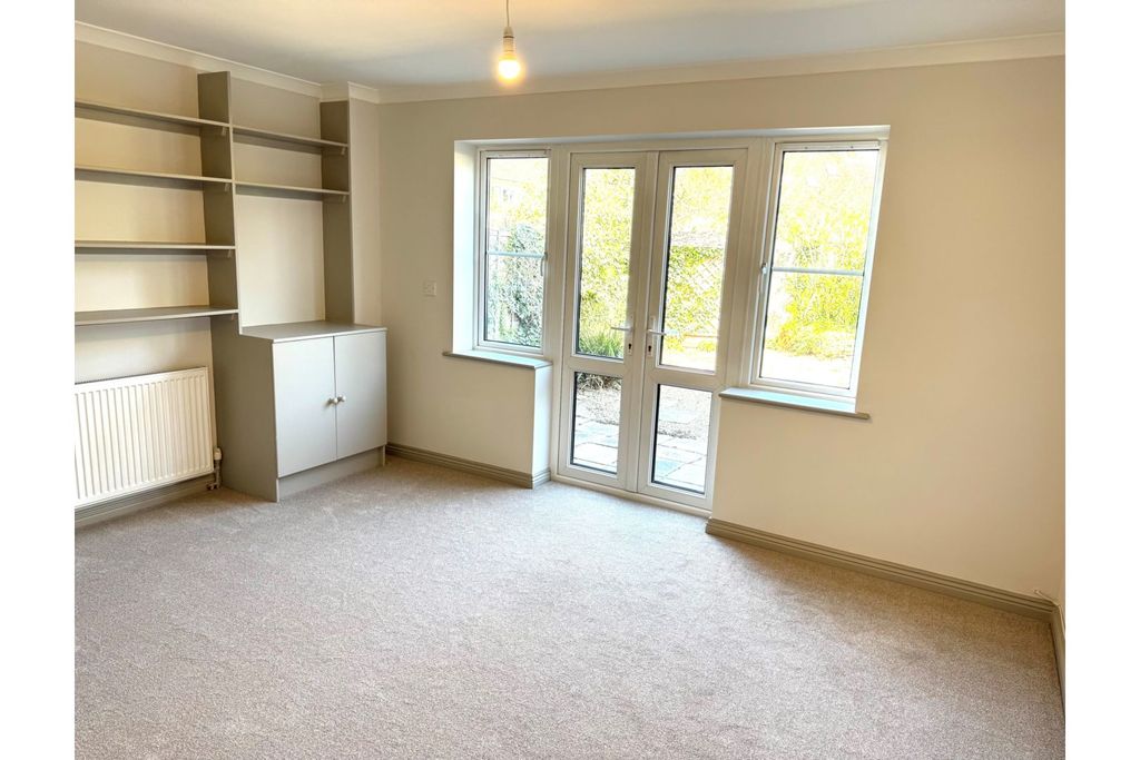 Property photo 2 of 8 Living Room