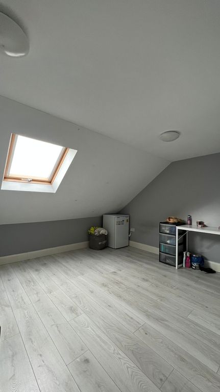 Property photo 3 of 8 77Ccb1Bb-A8c0-46Ab-Af09-6d8c0B2Bff96