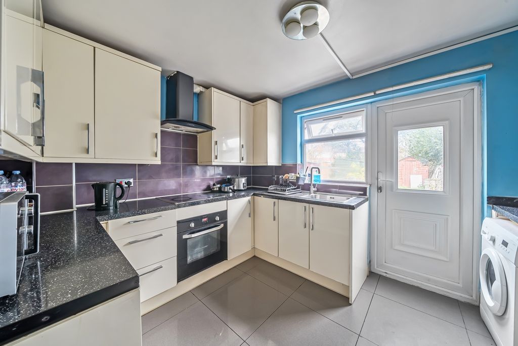 Property photo 3 of 13 Photo 13