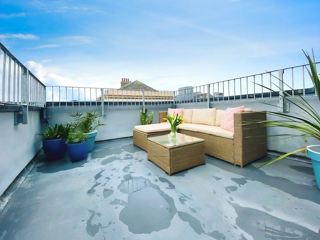 Property photo 2 of 15 Picture No. 25