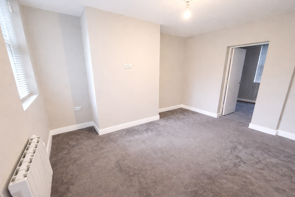 Property photo 2 of 7 Living Room