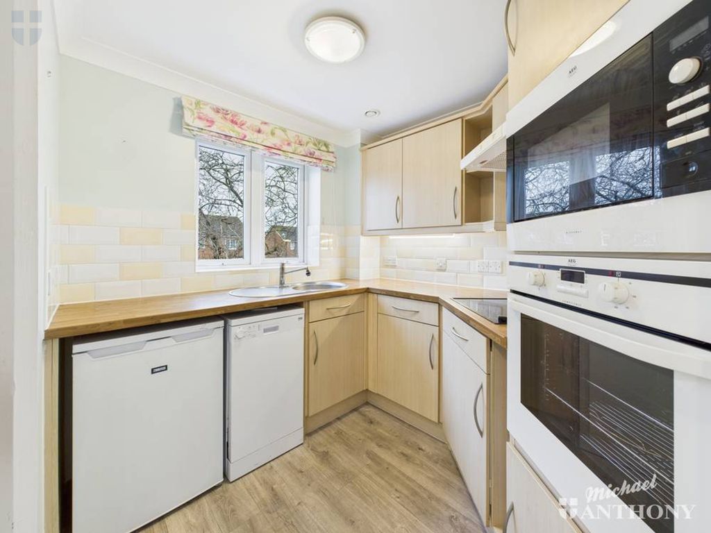 Property photo 3 of 8 Cam03852G0-Pr0495-Still003-Thumbnail-H750-70