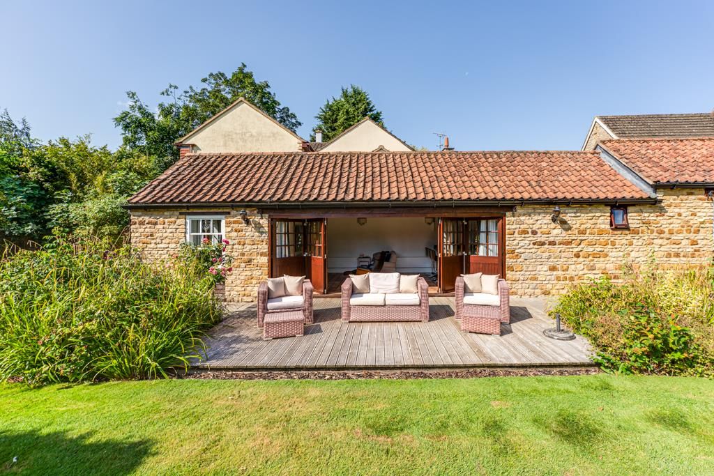 Property photo 3 of 79 30 Church Street, Burton Latimer-20.Jpg