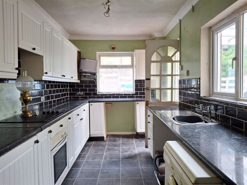 Property photo 3 of 11 Photo 7