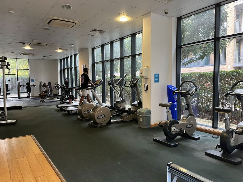 Property photo 3 of 9