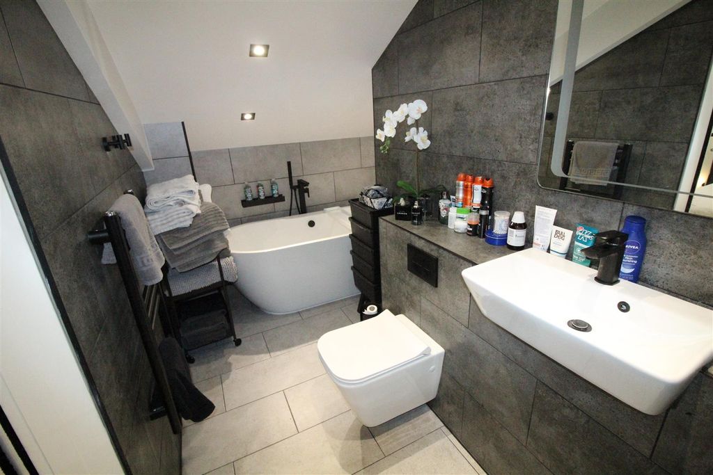 Property photo 2 of 11 Img_4140.Jpg