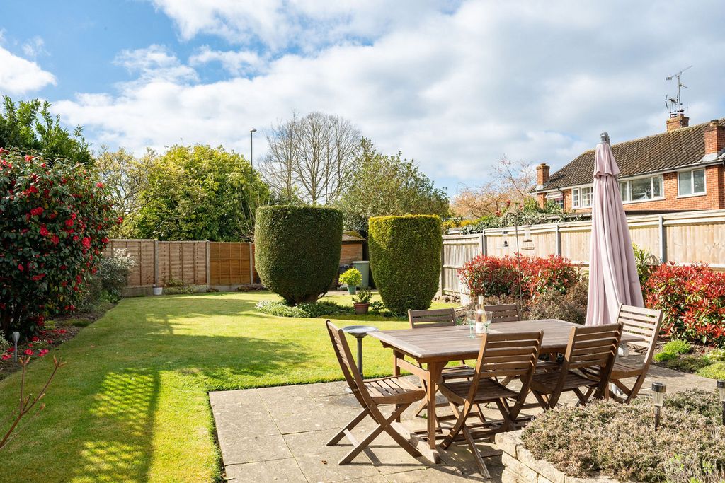 Property photo 2 of 21