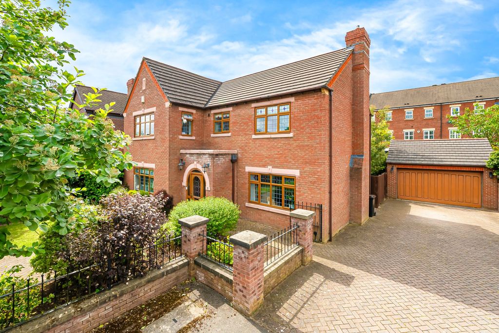 Property photo 1 of 34
