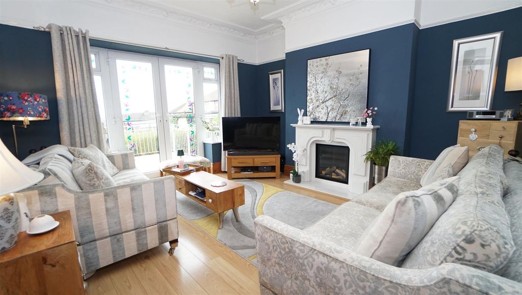 Property photo 2 of 33 Dsc01132.Jpg