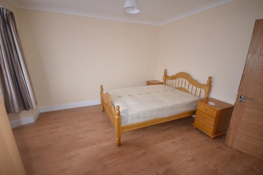 Property photo 1 of 3