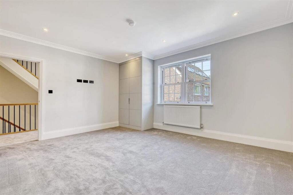 Additional image 21 of 6 bed detached house for saleIvy Chimneys, Epping CM16