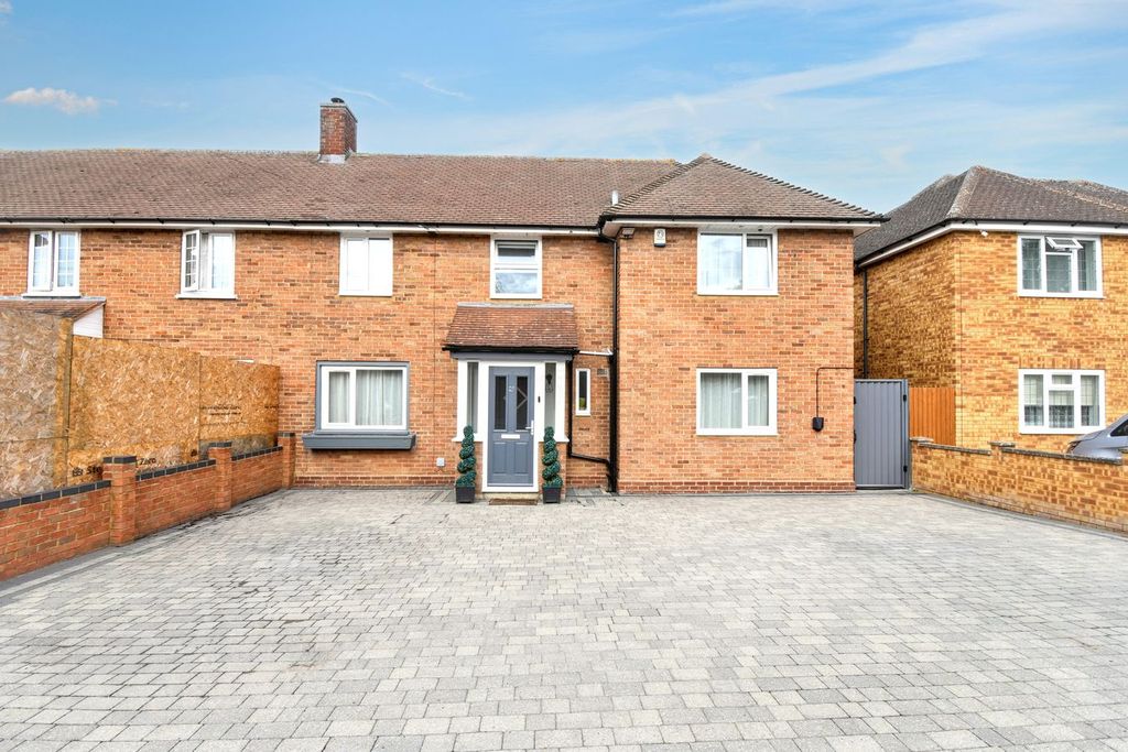 Property photo 1 of 23