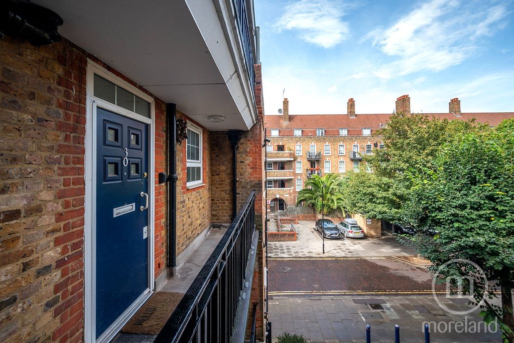 Property photo 1 of 11 4412351