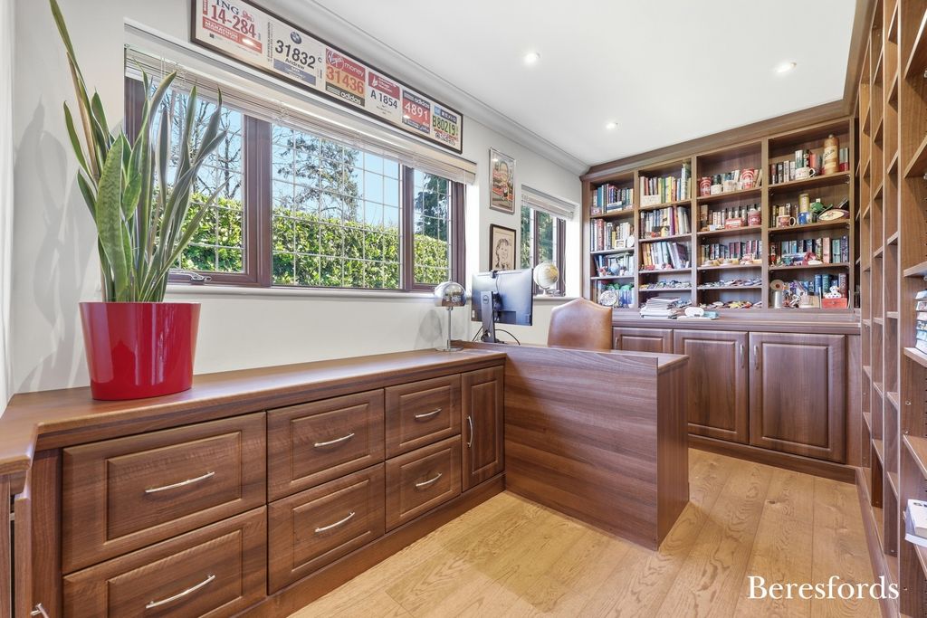 Additional image 12 of 3 bed detached house for saleHillhouse Drive, Billericay CM12