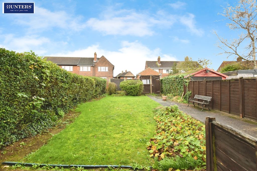 Property photo 2 of 19 Rear Garden