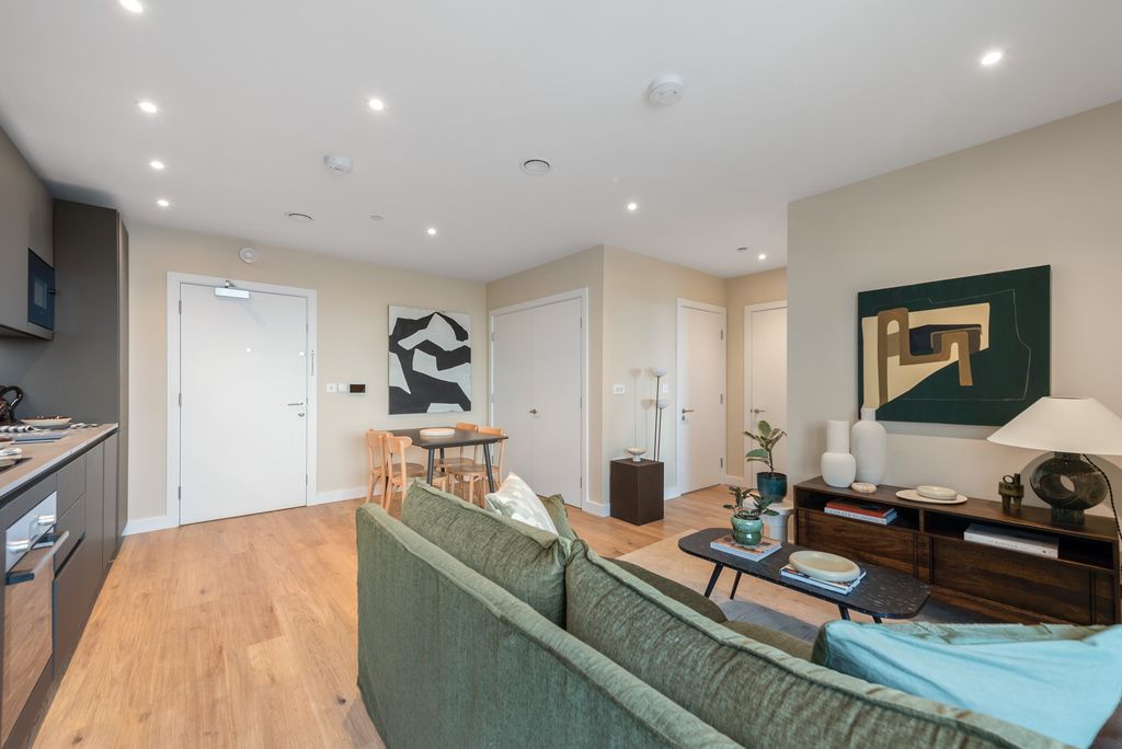 Property photo 1 of 29