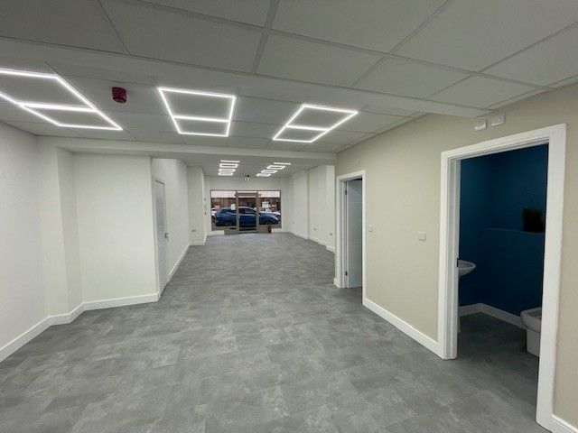 Property photo 1 of 7 Photo 6