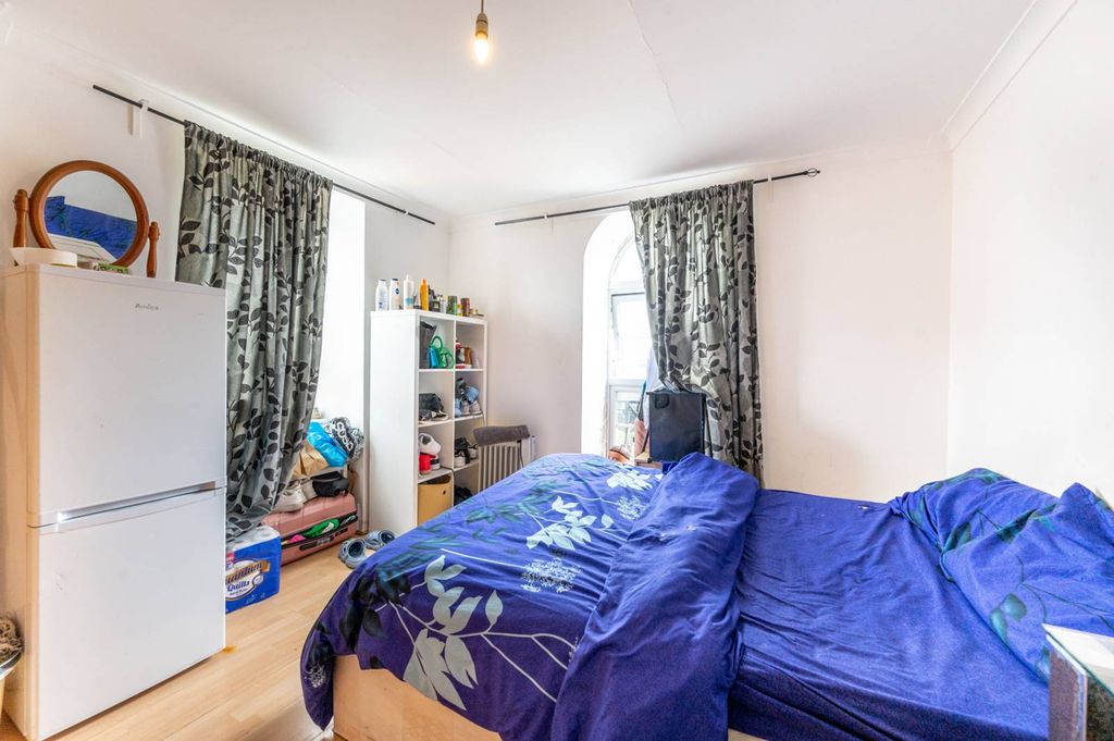 Property photo 2 of 4