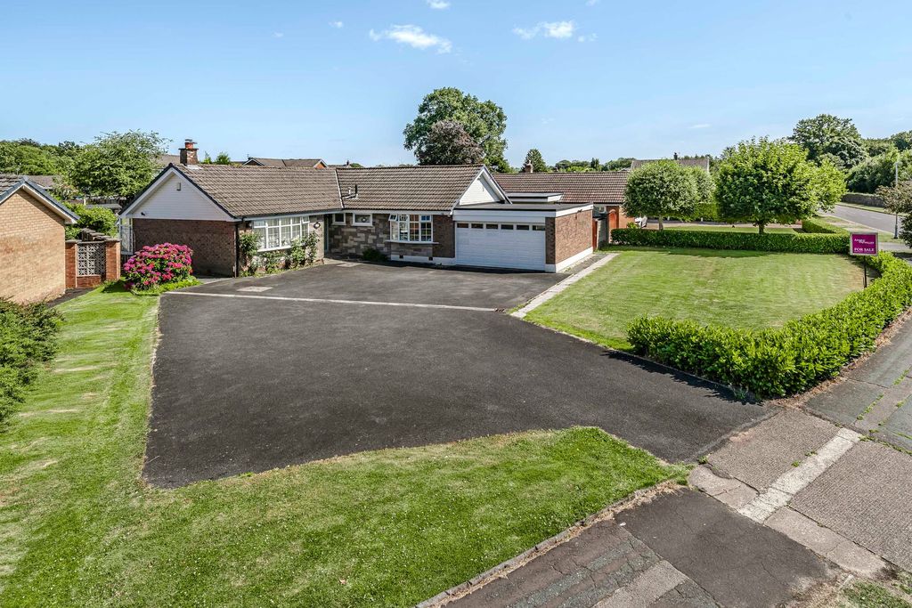 Property photo 1 of 44
