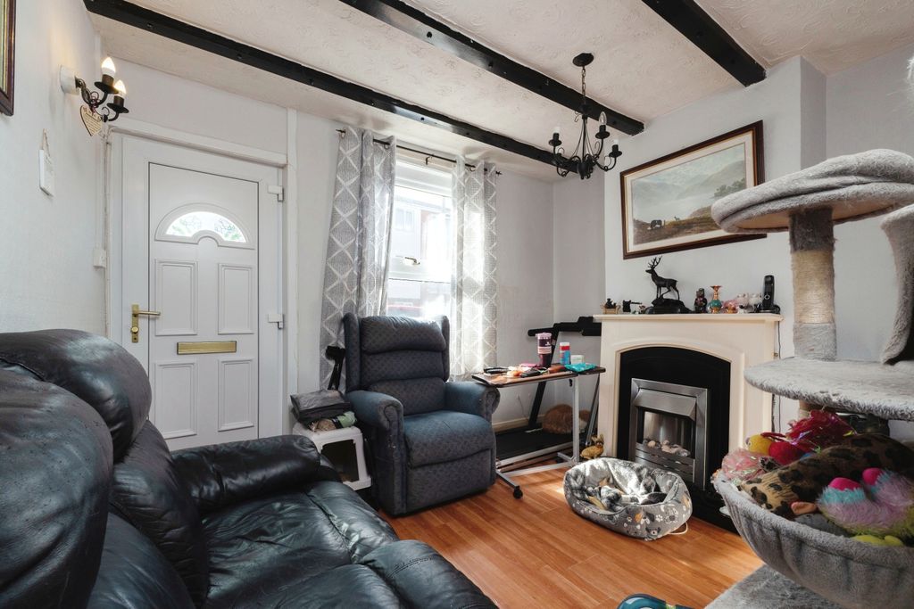 Property photo 2 of 15
