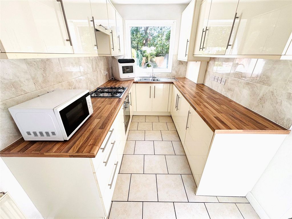 Property photo 2 of 18 Picture No. 07