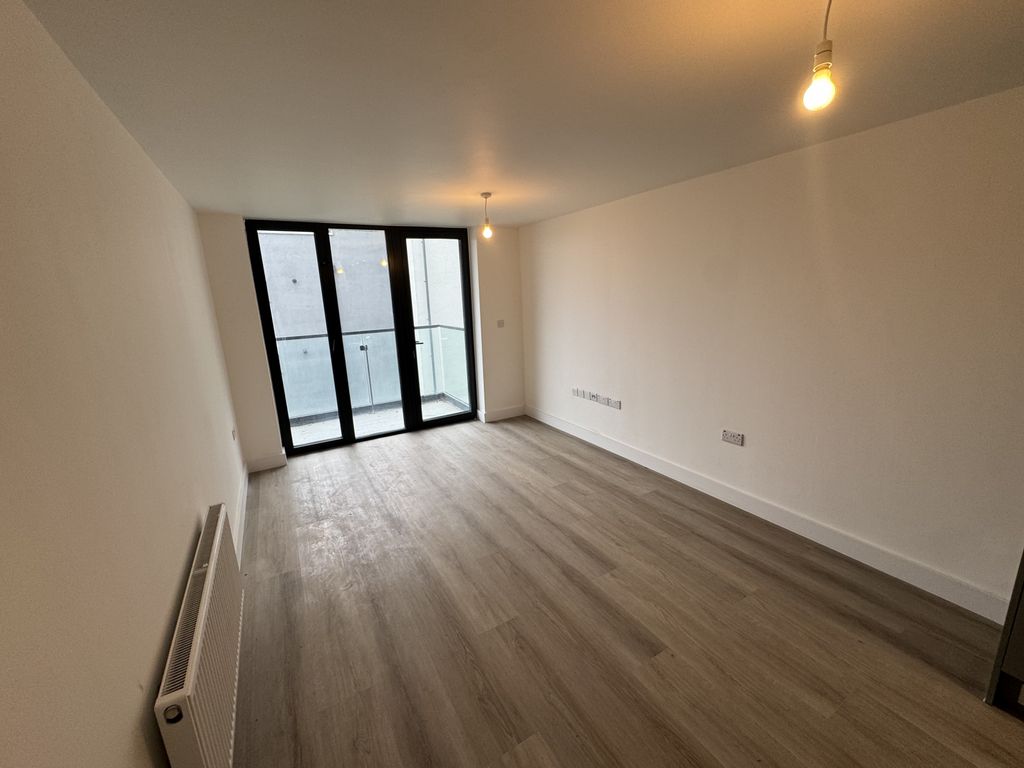 Property photo 3 of 4 Gallery