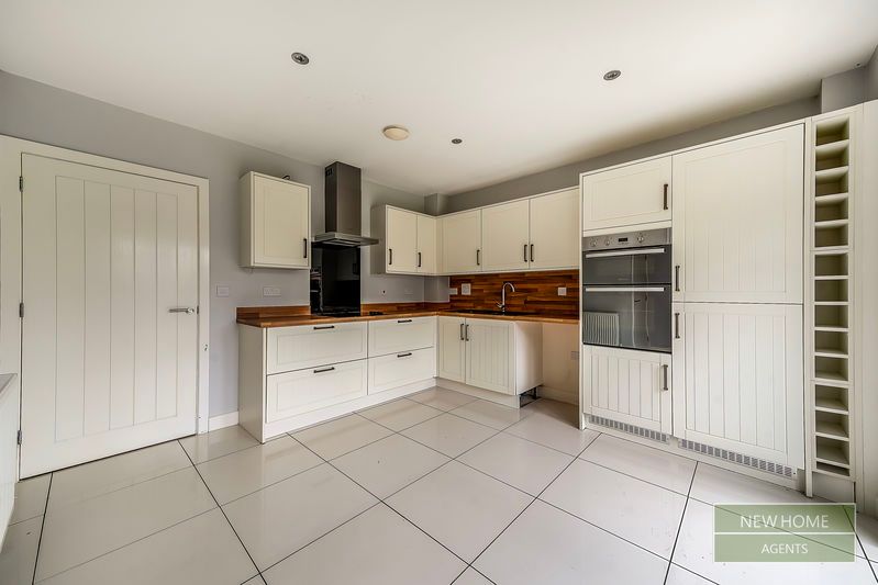 Property photo 2 of 22 Photo 8