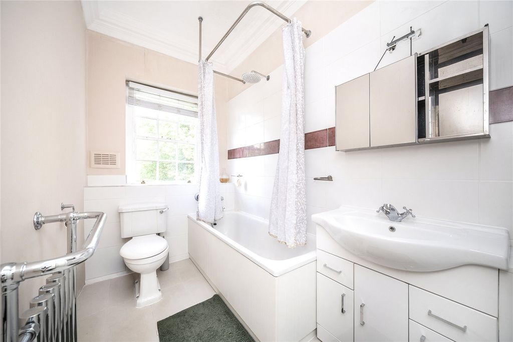 Property photo 3 of 15 Bathroom