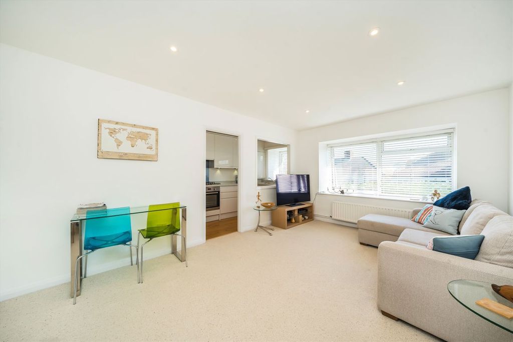 Property photo 1 of 4