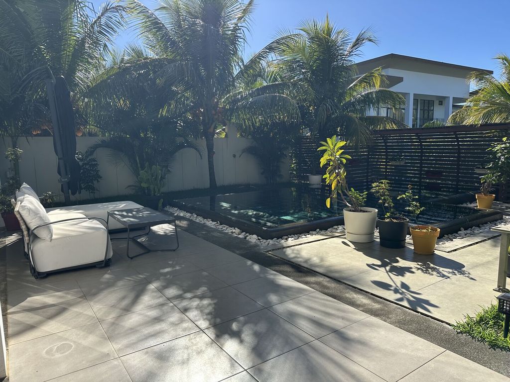 Property photo 1 of 33