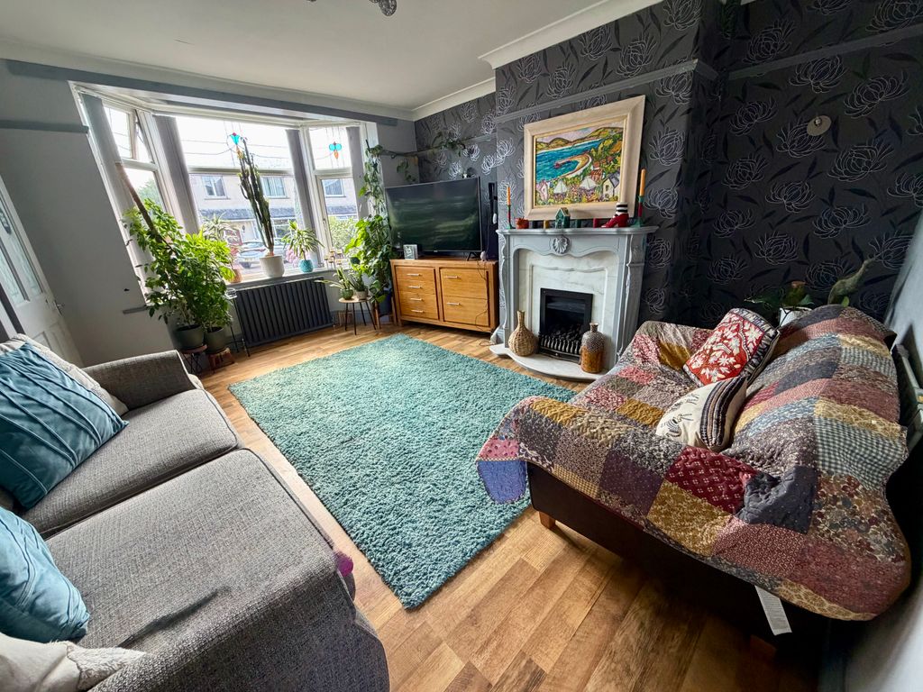 Property photo 2 of 18 Img_8261