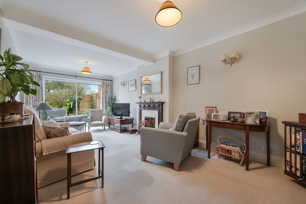 Property photo 2 of 12