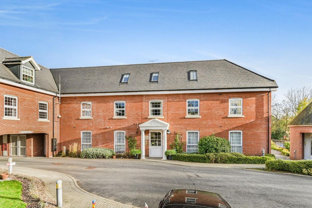 Property photo 1 of 15 External