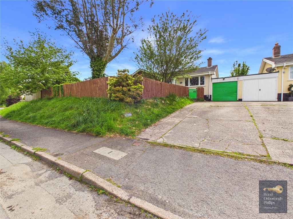 Property photo 2 of 27 Picture No. 02