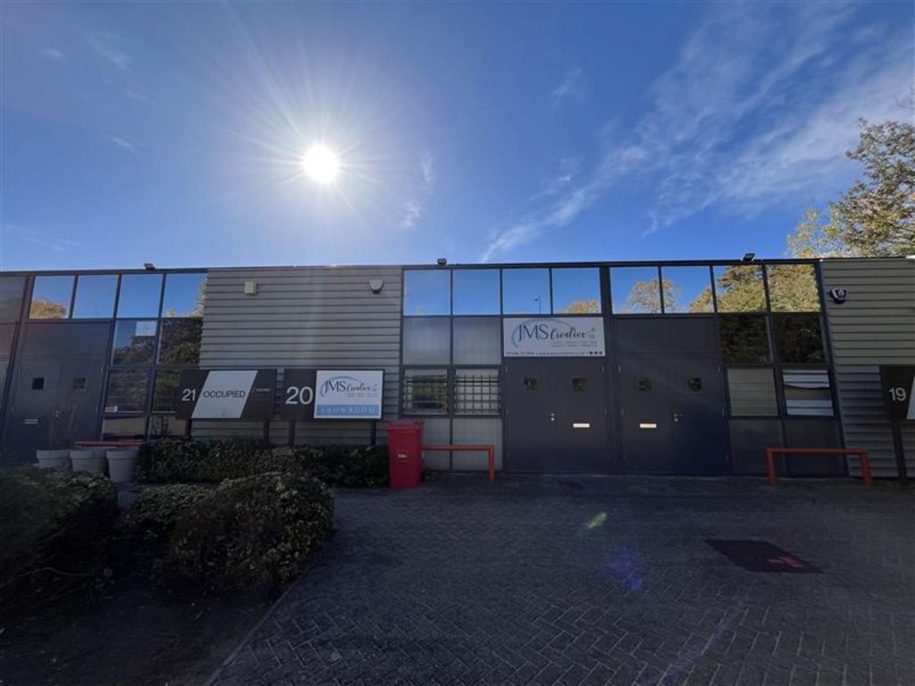 Property photo 1 of 6