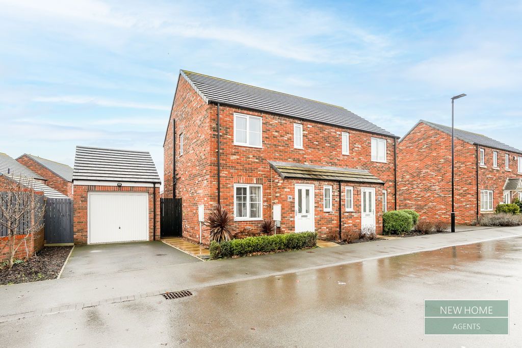 Property photo 1 of 17 Photo 2